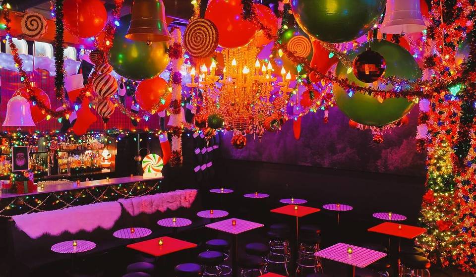 The Top 15 Christmas Bars In Seattle Where You Can Sip On Festive Spirits This Holiday Season