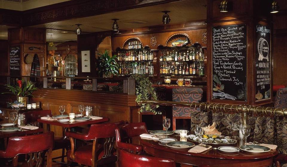 Los mejores restaurantes de Seattle abiertos en Navidad en 2025