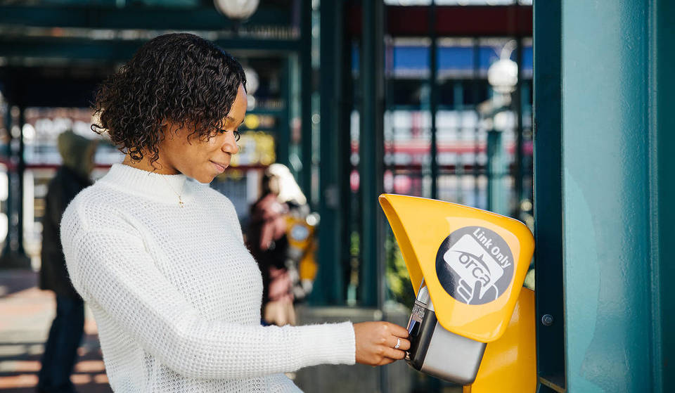 Sound Transit estrena la función ORCA Tap To Pay para todos los usuarios del transporte público.