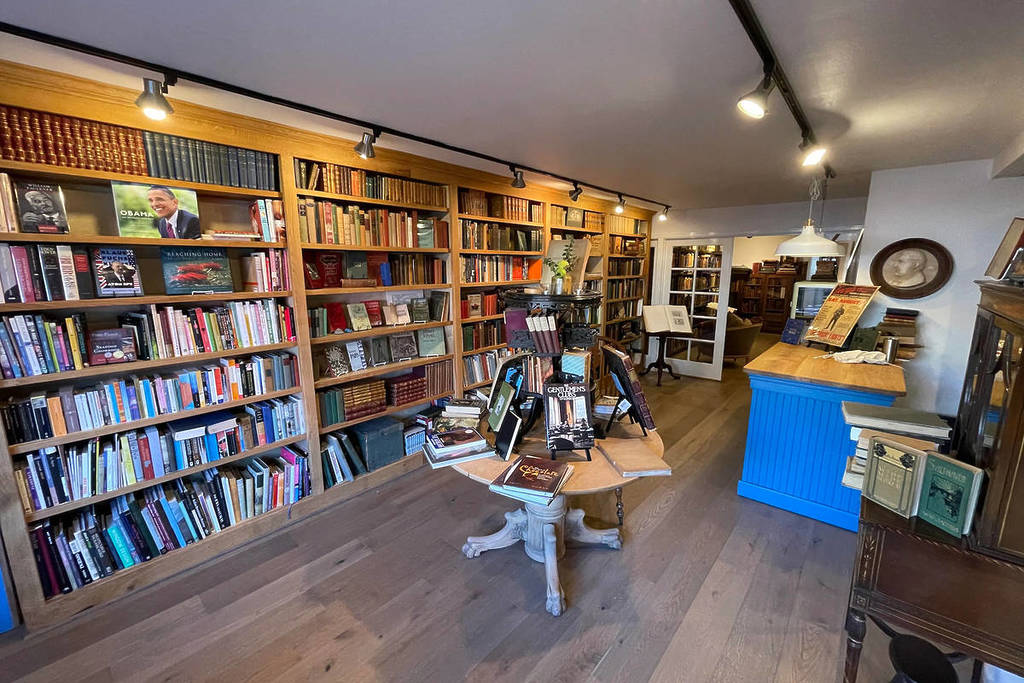 The first-ever Ballard Book Crawl is offering Seattle readers bookish events, discounts, cocktails, and prizes