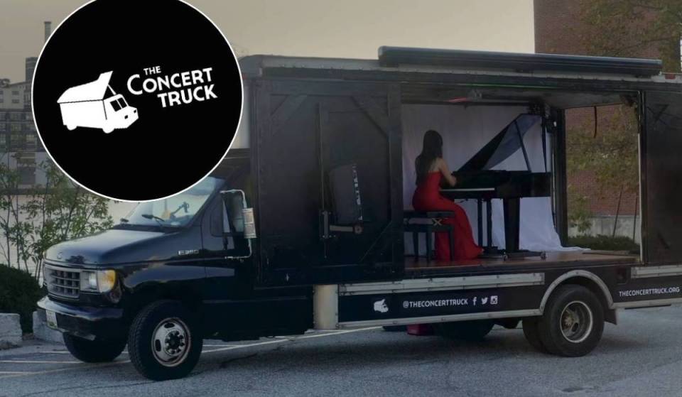 Una sala de conciertos móvil de 16 pies llega a Seattle con actuaciones clásicas al aire libre gratuitas a cargo de la Sociedad de Música de Cámara de Seattle: aquí te contamos dónde puedes verlo en su última semana