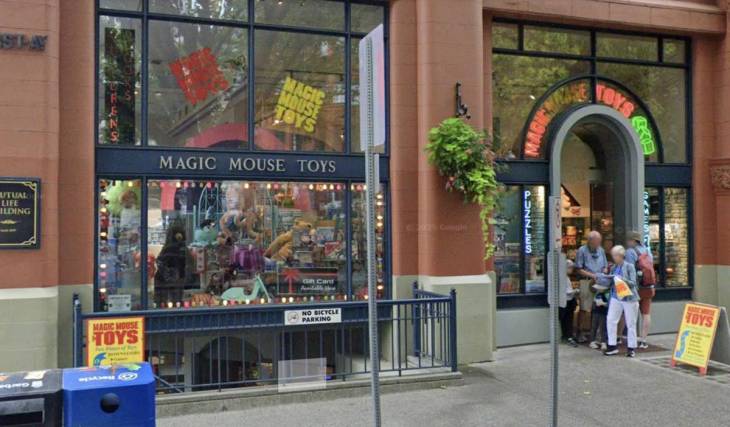A sudden goodbye to one of Seattle’s oldest toy stores: Magic Mouse Toys in Pioneer Square is permanently closed