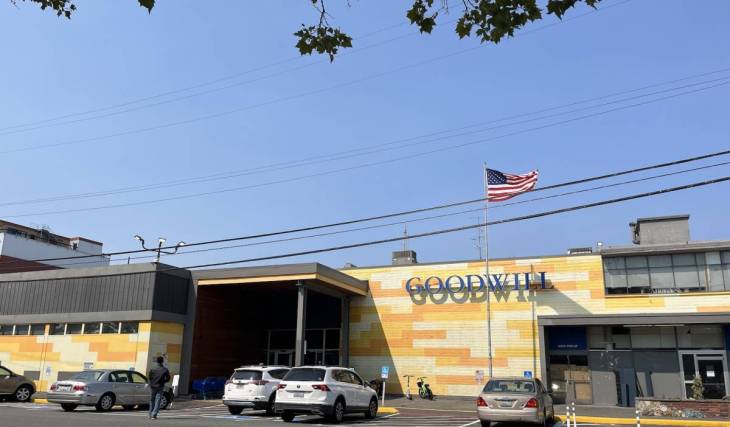 The world’s largest Goodwill is right here in Seattle—and a local muralist just gave it a gorgeous new look