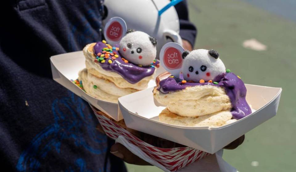 Este enorme festival de comida callejera asiática, de tres días de duración, vuelve a Seattle este agosto, con puestos locales y raciones por menos de 10 dólares
