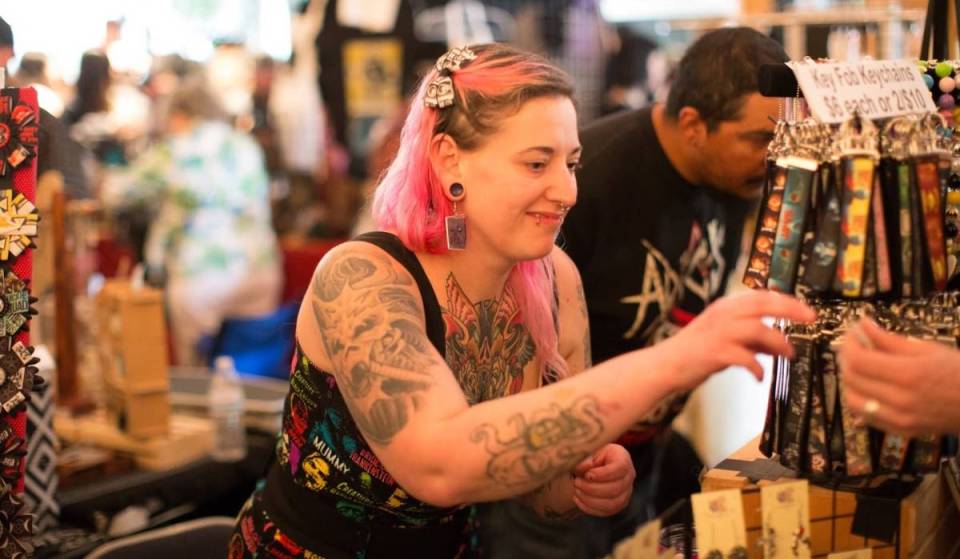 Para celebrar 20 años de entrada a 1 dólar, el mercadillo punk rock «más raro y ruidoso» de Seattle vuelve a Capitol Hill del 25 al 27 de septiembre