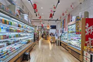 Replacing a vacant Amazon Fresh, Seattle is officially getting a massive new 35,000-square-foot Japanese supermarket and lifestyle store
