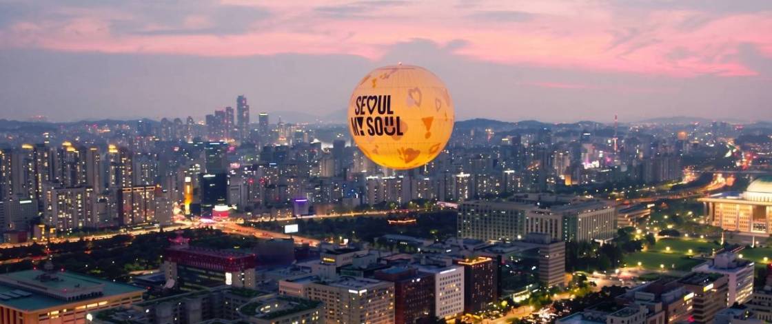 A 130-meter panorama unfolding under the moonlight—‘Seoul Dal,’ the ultimate Seoul night view.