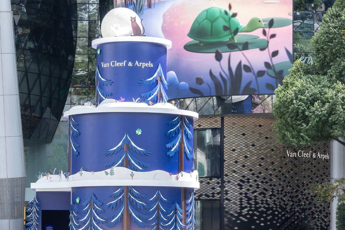 ION Orchard 2025 Christmas lights installations