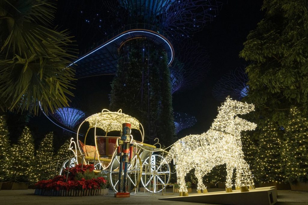 10 Most Beautiful Christmas Lights Displays In Singapore Secret Singapore