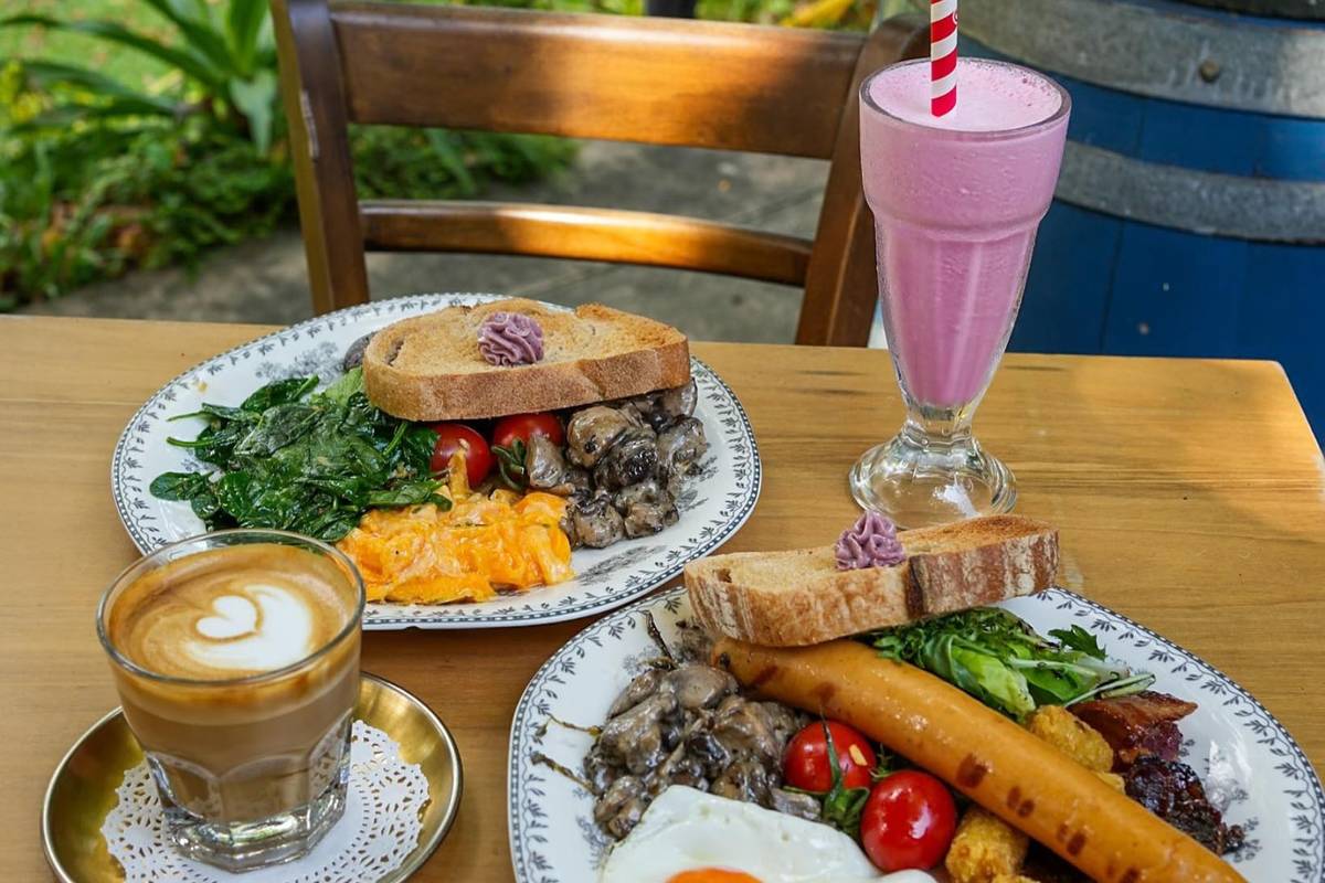 The Coastal Settlement outdoor dining alfresco in Singapore