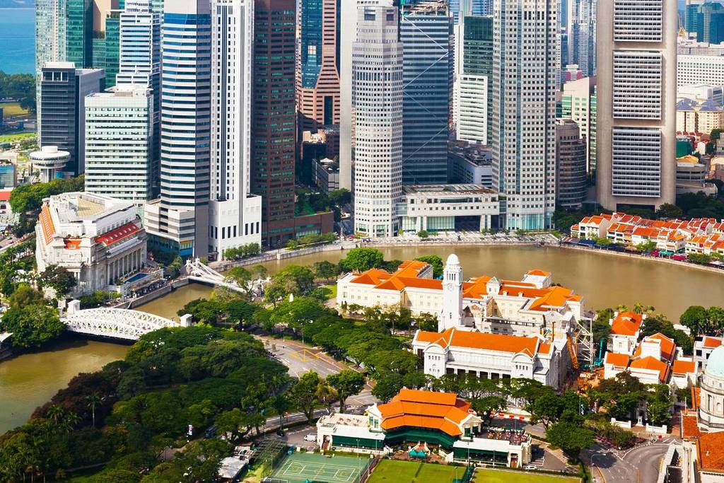 best things to do alone in Singapore solo activities