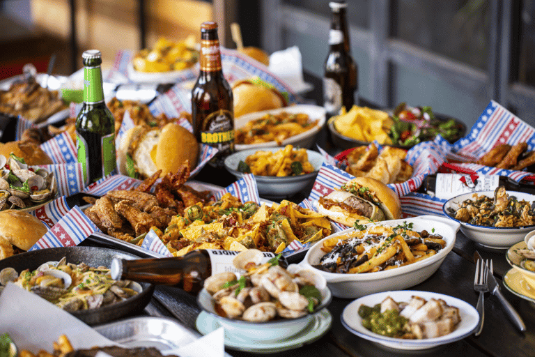 12 Best Cheap Bars In Singapore For Affordable Drinks