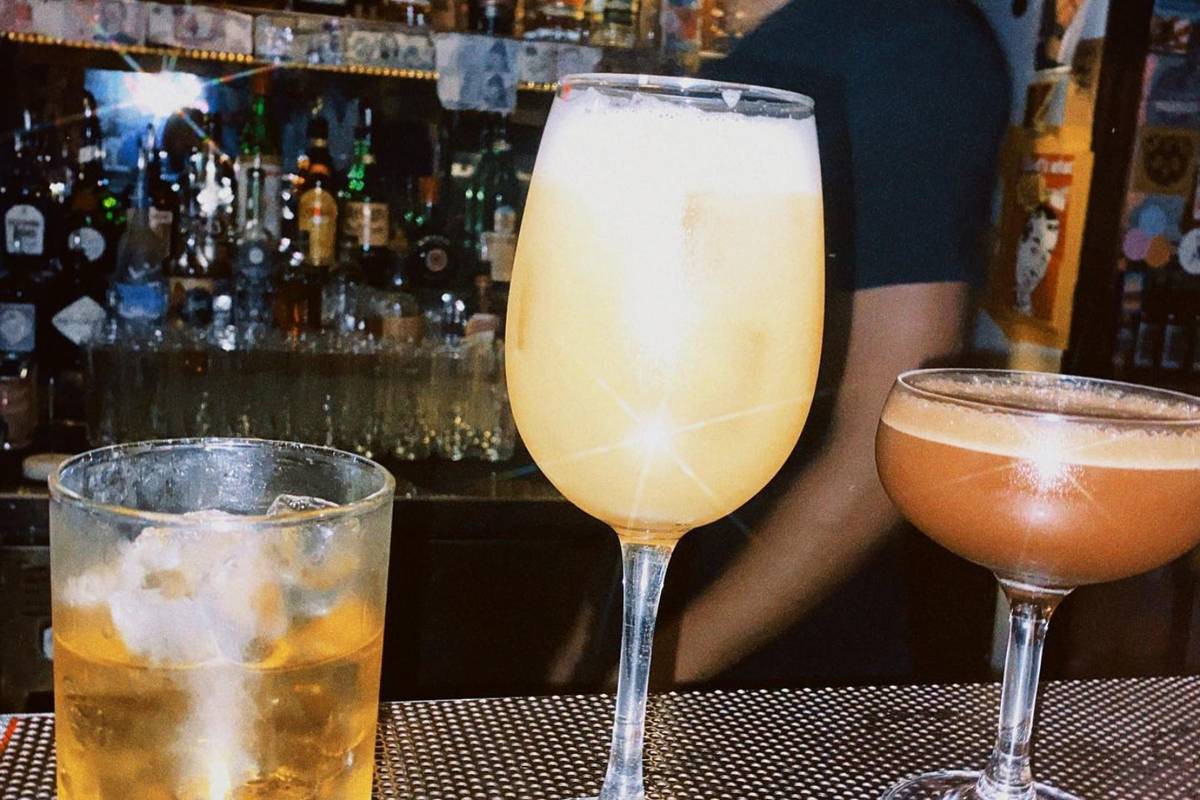 Skinny's Lounge Happy Hour cheap cocktails