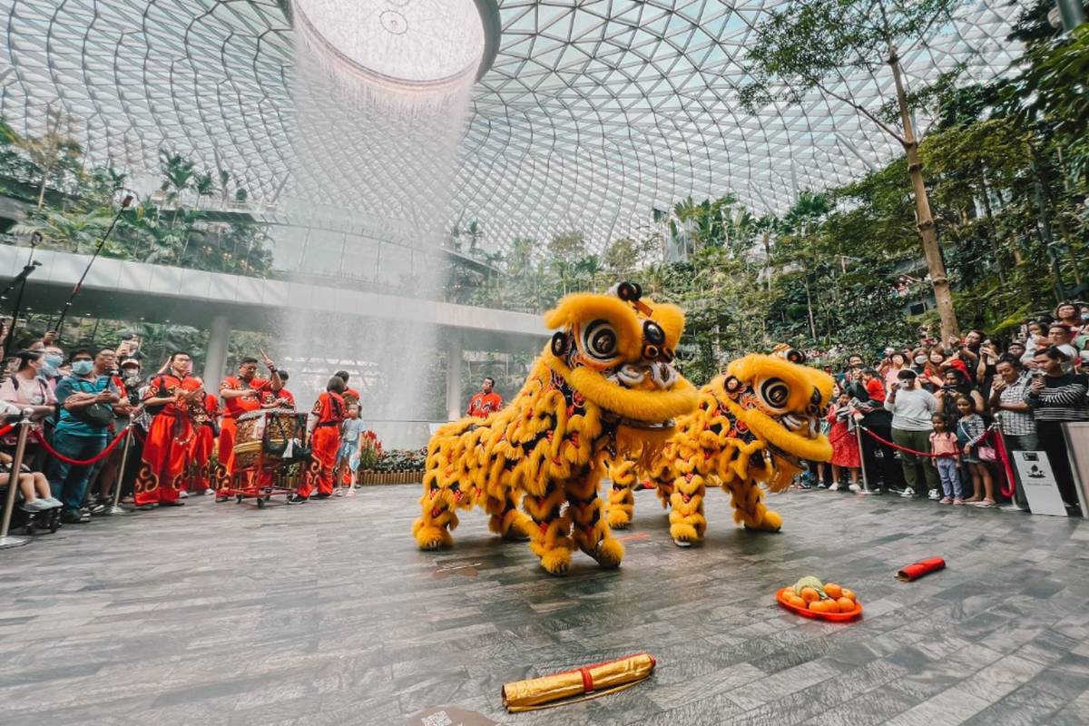 lion dances and CNY displays 2026 at Jewel Changi Airport 