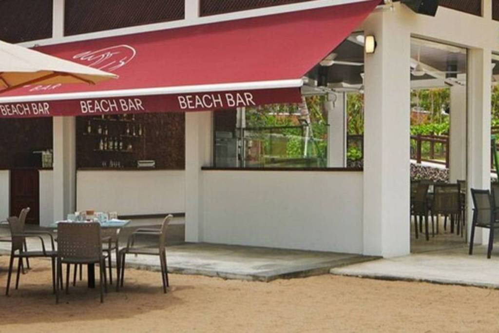 Beach Bar with live matches 