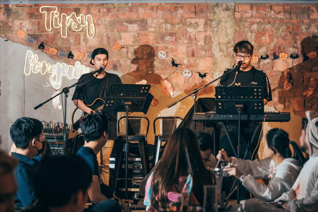 18 Best Live Music Venues In Singapore For A Tuneful Night Out