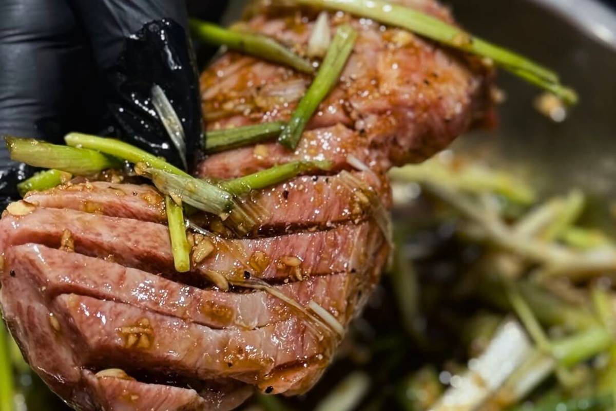 Shatoburian Singapore steaks