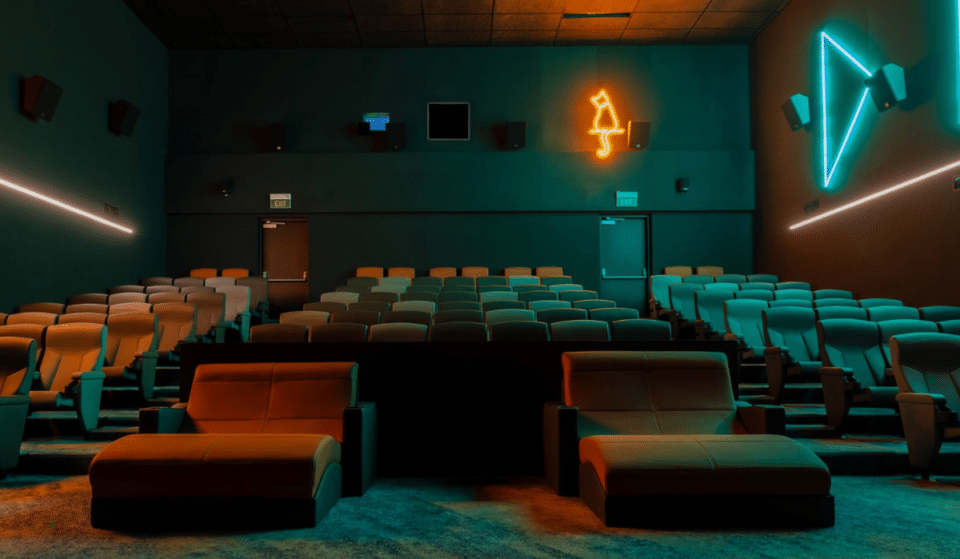 New Retro Cinema With Wave Seats At Century Square Is The Perfect Place For A Date