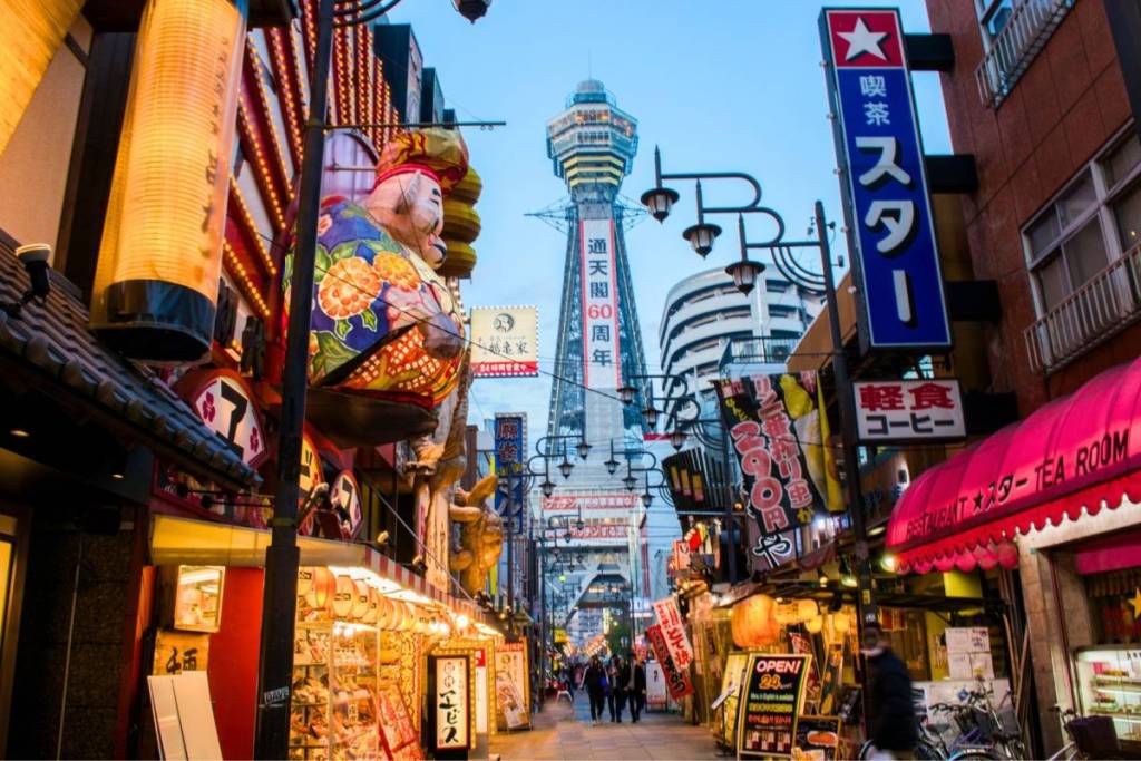solo travel destinations near Singapore