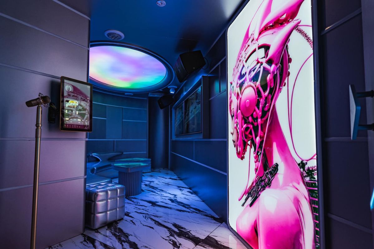 best cheap things to do in Singapore budget-friendly things to do things to do at night