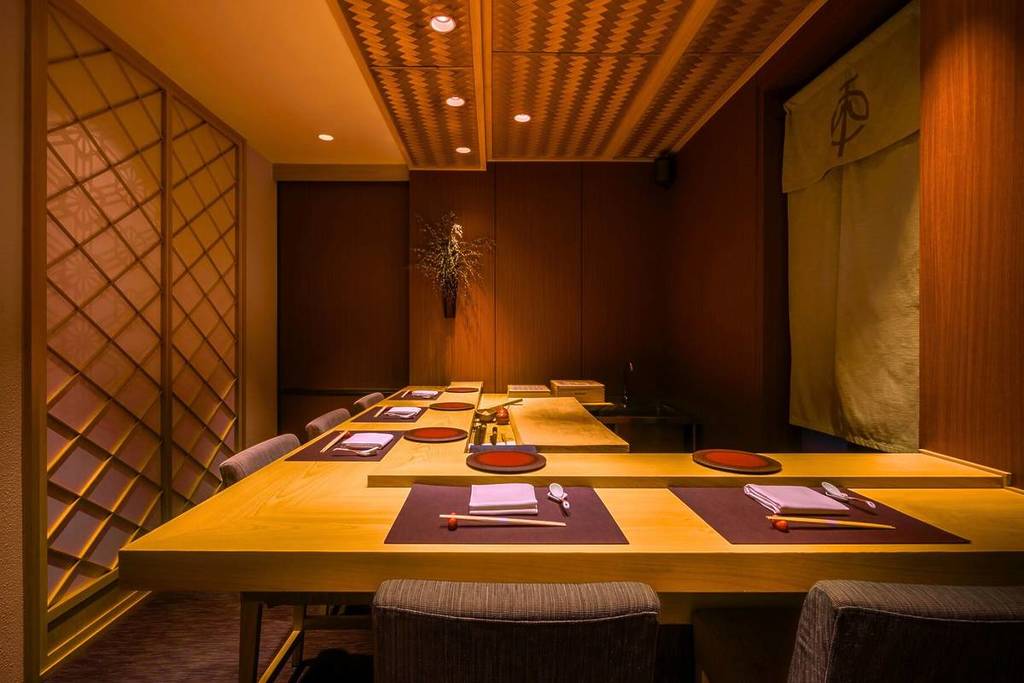 best sushi restaurants in Singapore