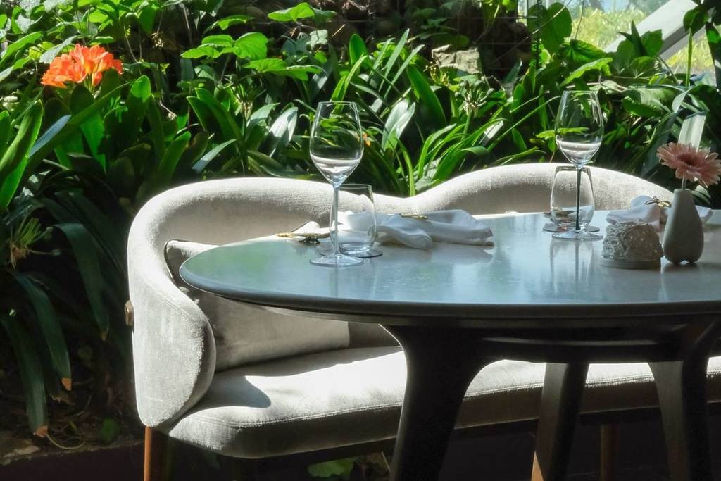 best first date restaurants in Singapore