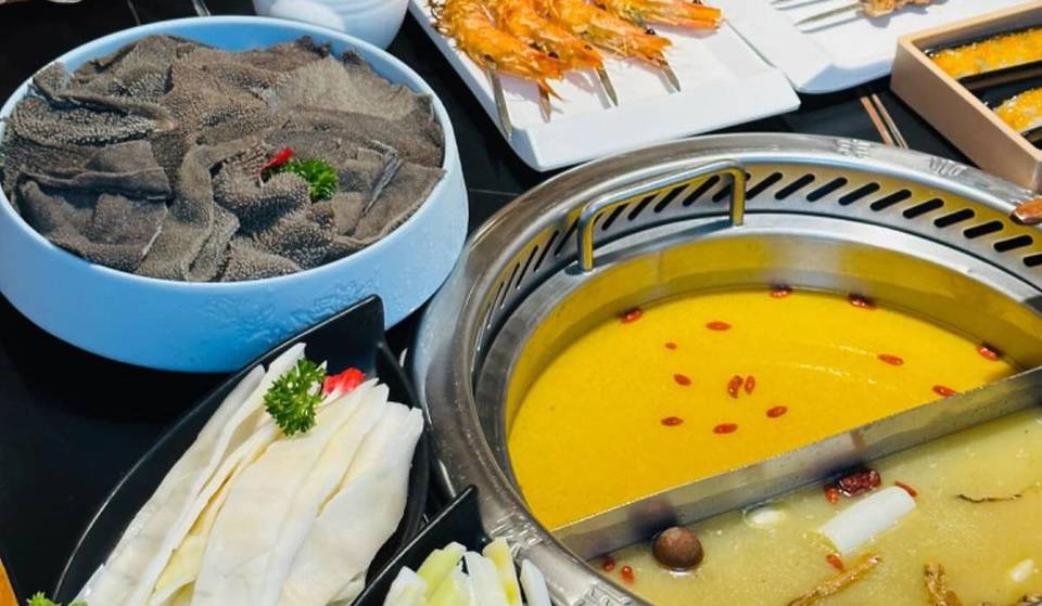 8 Must-Try Hot Pot & Steamboat Restaurants In Singapore—From Collagen Favourites To Sizzling Tomato Broth