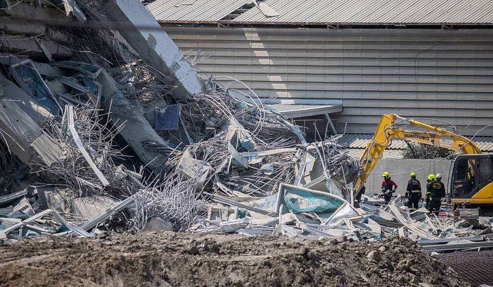 Strong 7.7 Magnitude Earthquake Hits Thailand And Myanmar