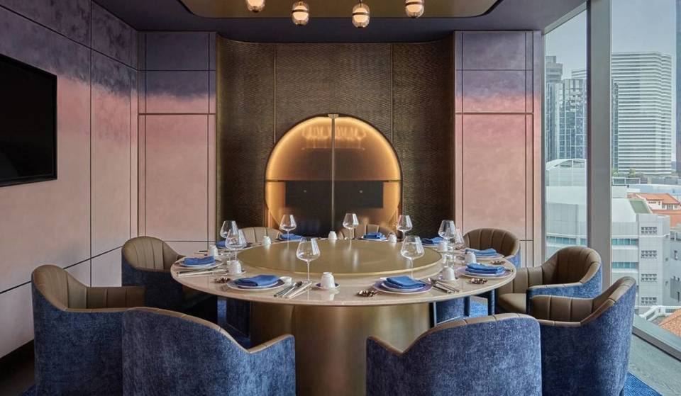 Elegant New Rooftop Restaurant Offers Yue Cuisine In Singapore