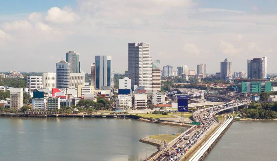 Malaysia Strictly Enforces VEP For Singapore Cars—What Drives Need To Know