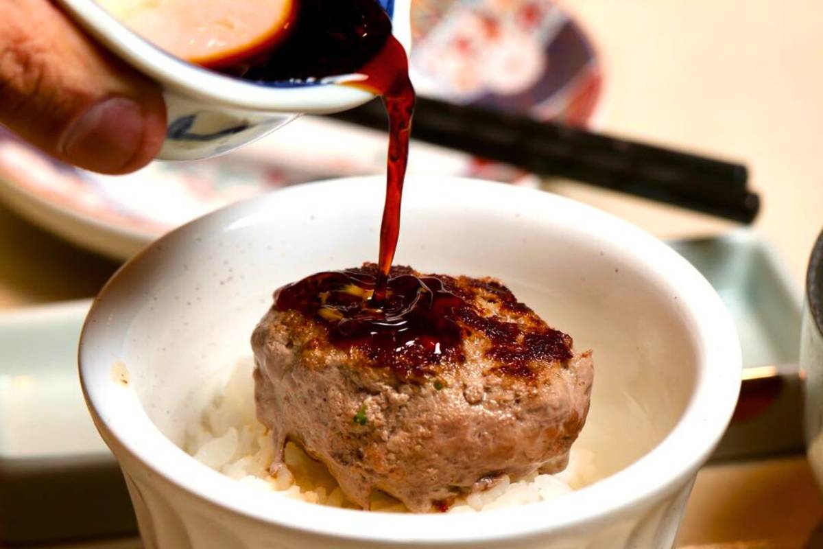 Niku Niku Oh!! Kome steaks in Singapore with egg and sauces