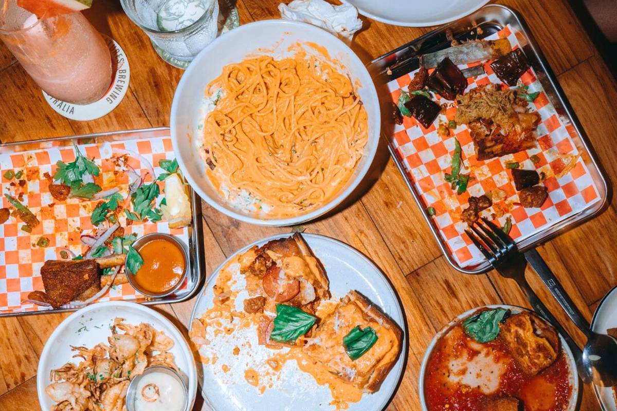 Artichoke inventive pizzas at New Bahru