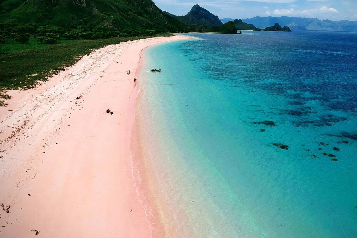 Lombok pink sand beaches in Indonesia