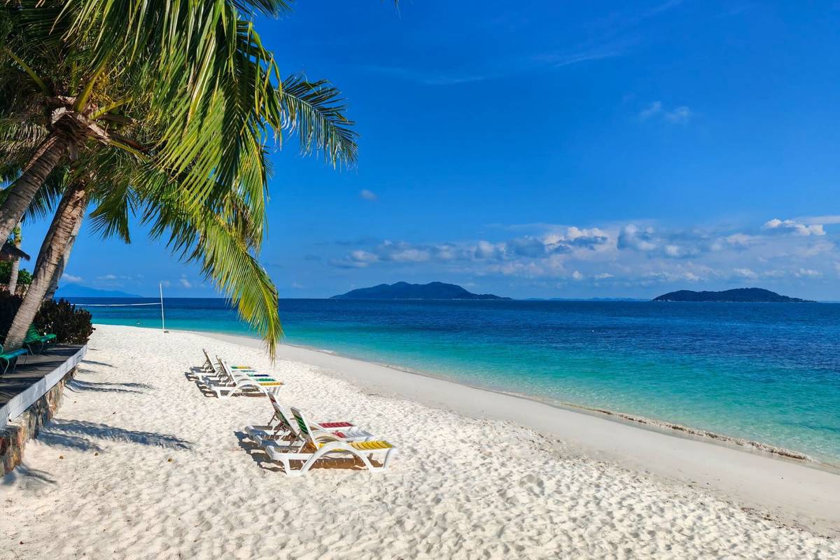 Rawa Island near Singapore island experiences