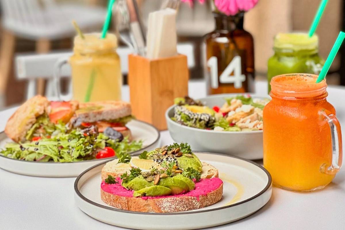 healthy lunches at Carrotsticks & Cravings