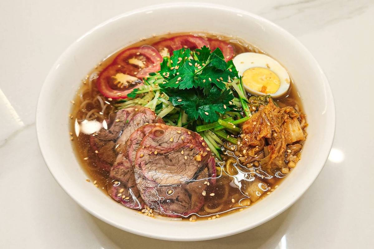 Chinese restaurants with Chinese eats 