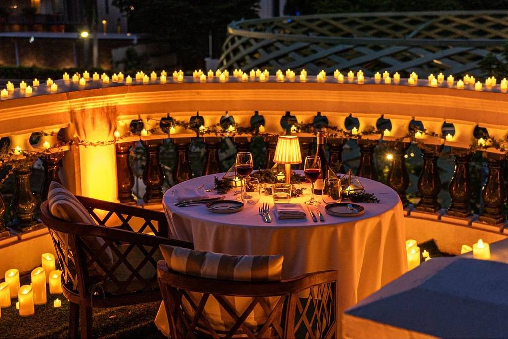 best Valentine's Day romantic restaurants for dinners in Singapore 2026