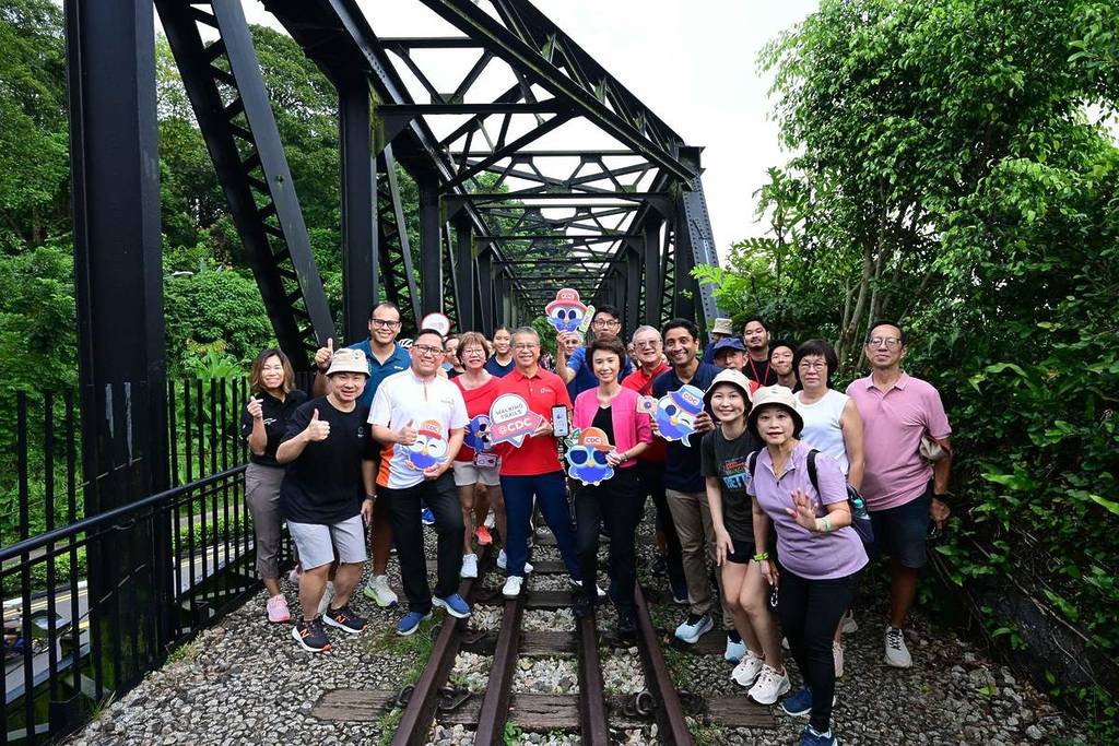 walking trails Singapore 2026