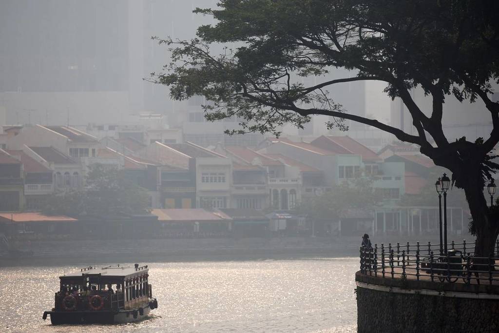 haze in Singapore March 2026 what's happening even though PSI is normal air quality