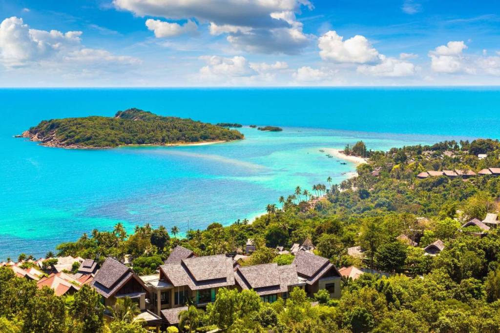 Koh Samui with blue waters and island adventures 