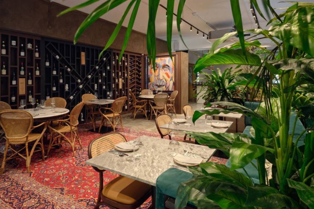 Le Clos French restaurant 