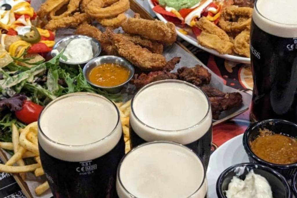 Al Capone's cheap beer and drink deals
