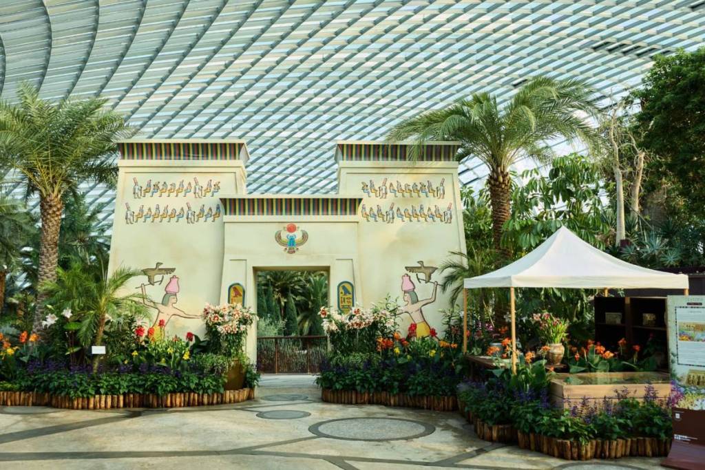 Egypt structures Gardens by The Bay with flowers