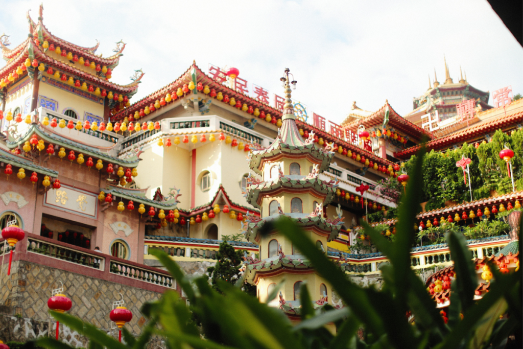 temples to see near SG