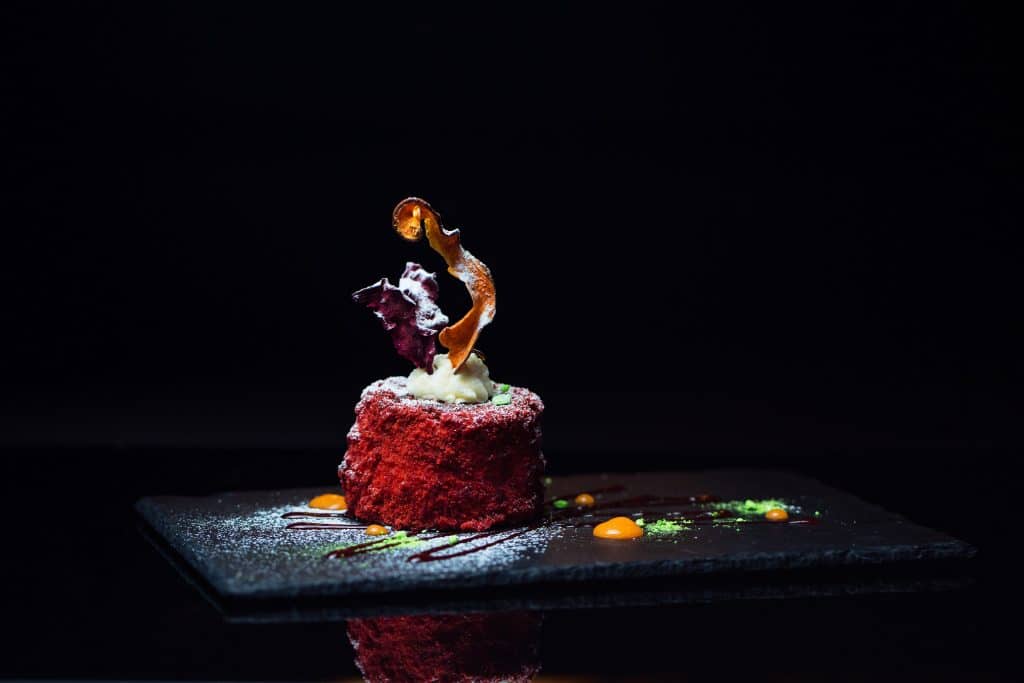 Tantalise Your Taste Buds At This Wonderful ‘Dining In The Dark’ Food Experience