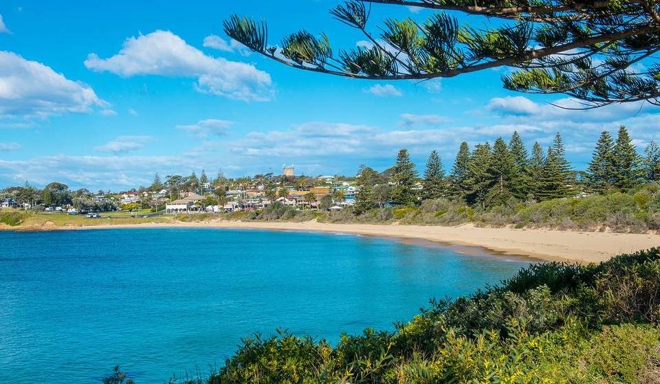 This Often-Overlooked Coastal Town In NSW Has Pristine Beaches, Boutique Shops And Great Food