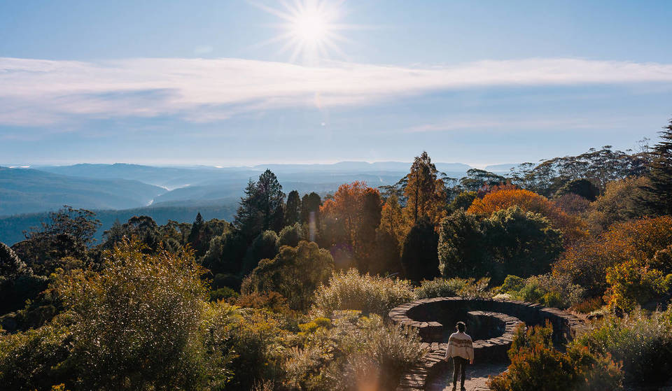 Australia’s Highest Botanic Garden Is At Its Prettiest In Autumn – Just 1.5 Hours From Sydney