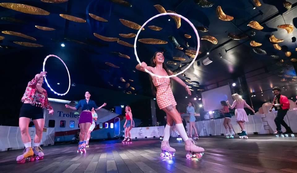 A Retro Roller Rink Has Popped Up In Darling Harbour For Vivid &#8211; With Vinyl Beats, Diner Food, And Indulgent Milkshakes