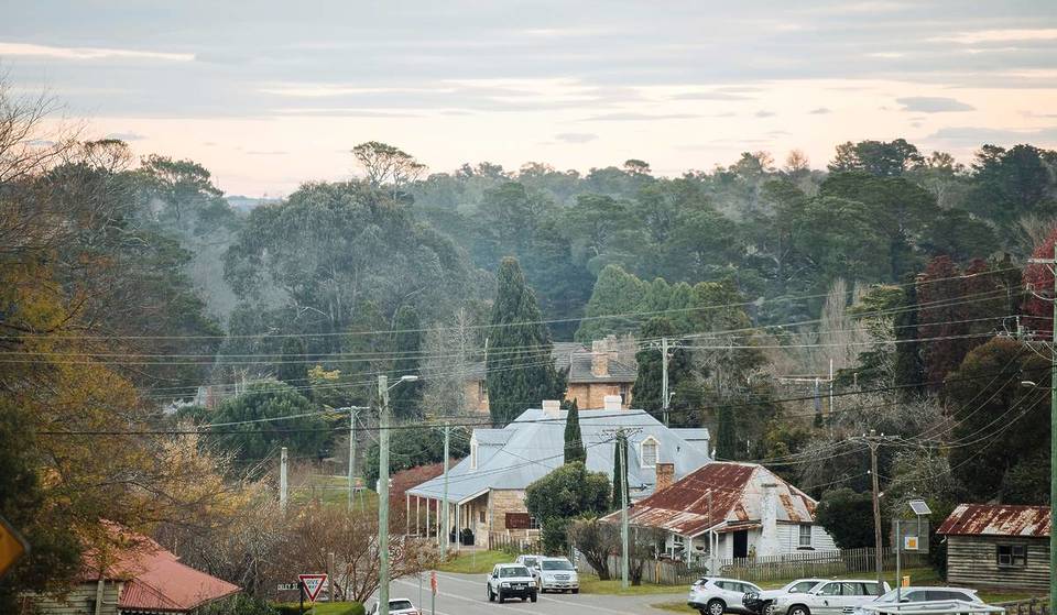 This Small Town Just 1.5 Hours From Sydney Is Dazzling In Winter – With Quaint Cafes And Old-World Charm