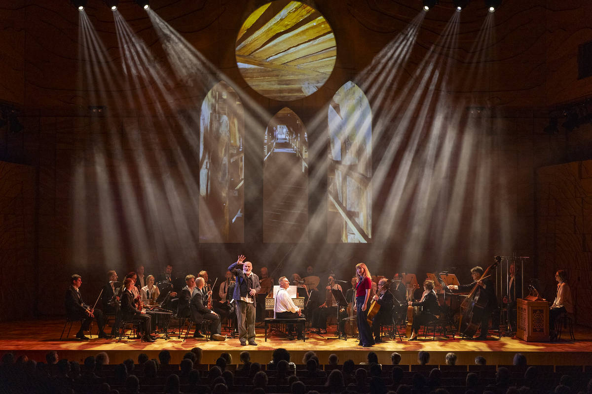 City Recital Hall in Sydney interor - performers on stage